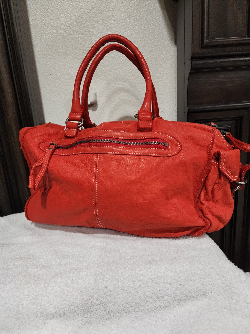 NWT Johnny Was Red Women's Leather Satchel Handbag - Picture 2 of 7